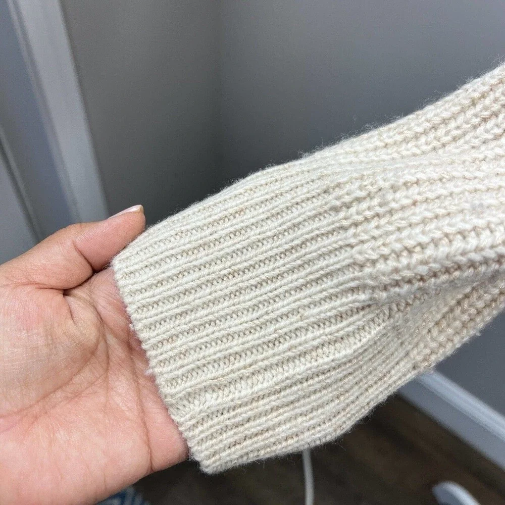 Athleta Cream Sierra Crew Neck Wool Sweater S Chunky Shaker Knit